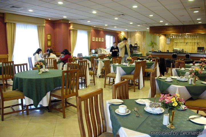 Hotel Diego De Almagro Talca Ресторант снимка